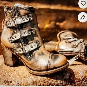Freebird Beckett Booties/ Boots in Pewter